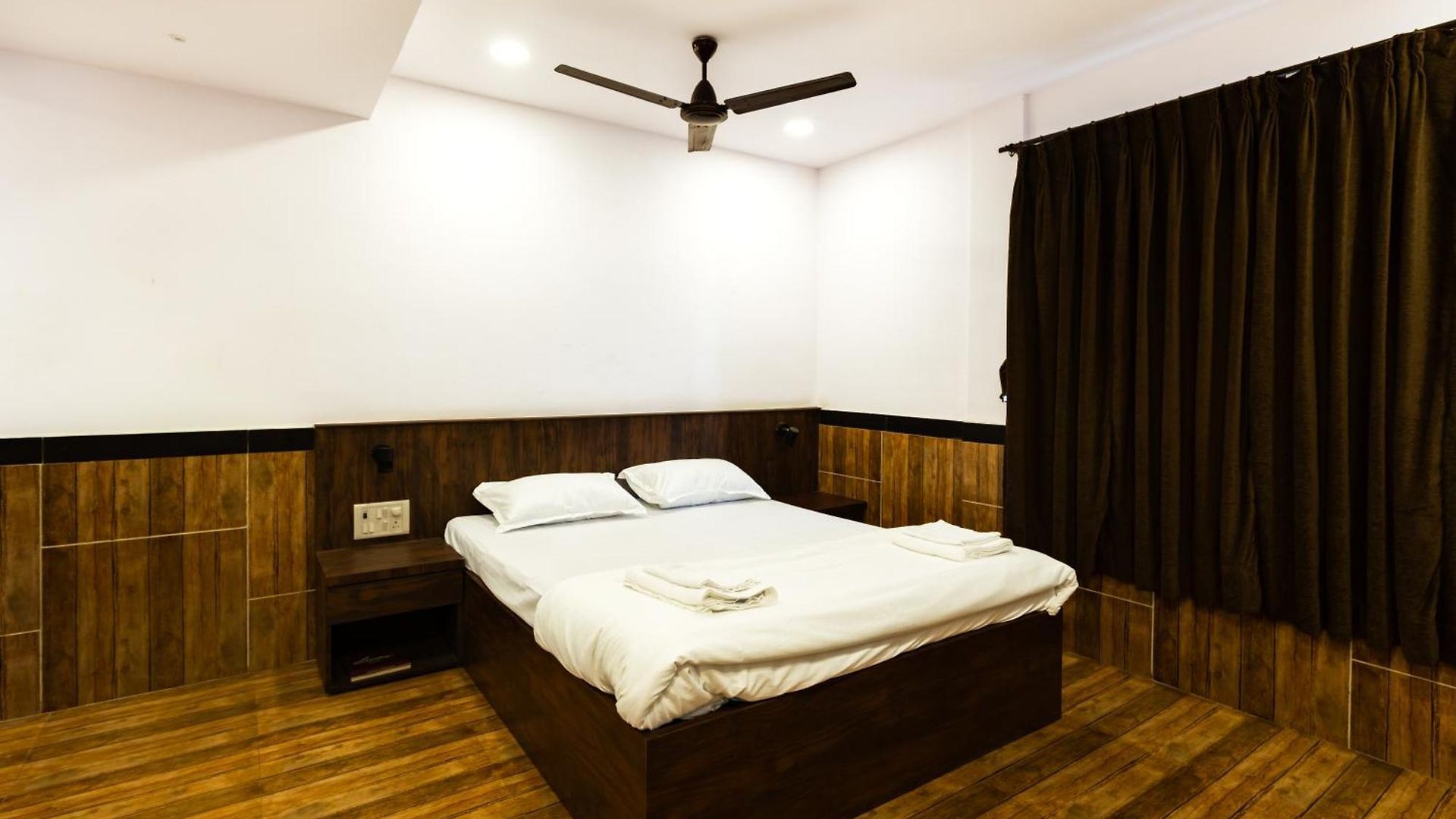 Homestay Cozykey Bandra Mumbai