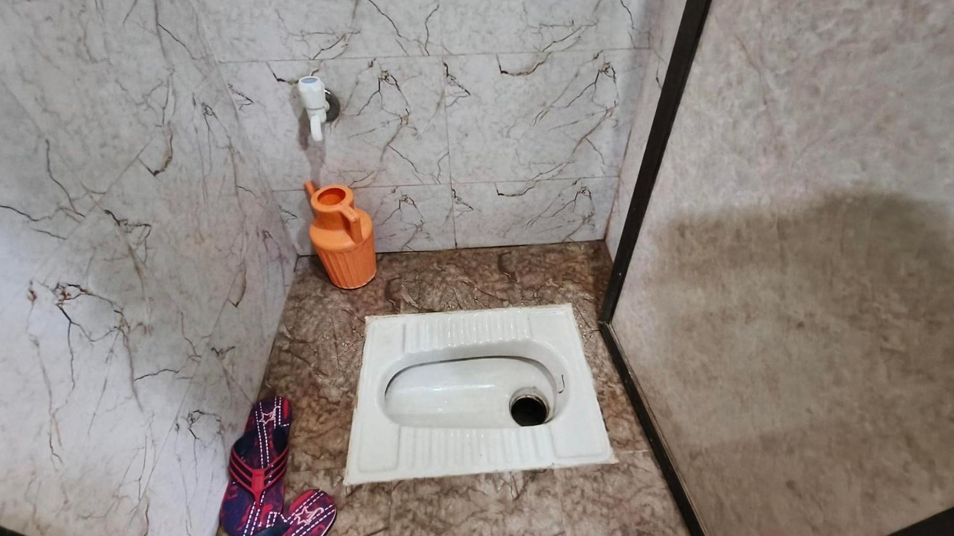Sahar Ac - Andheri - Near International Airport - Male Guest Only * Mumbai