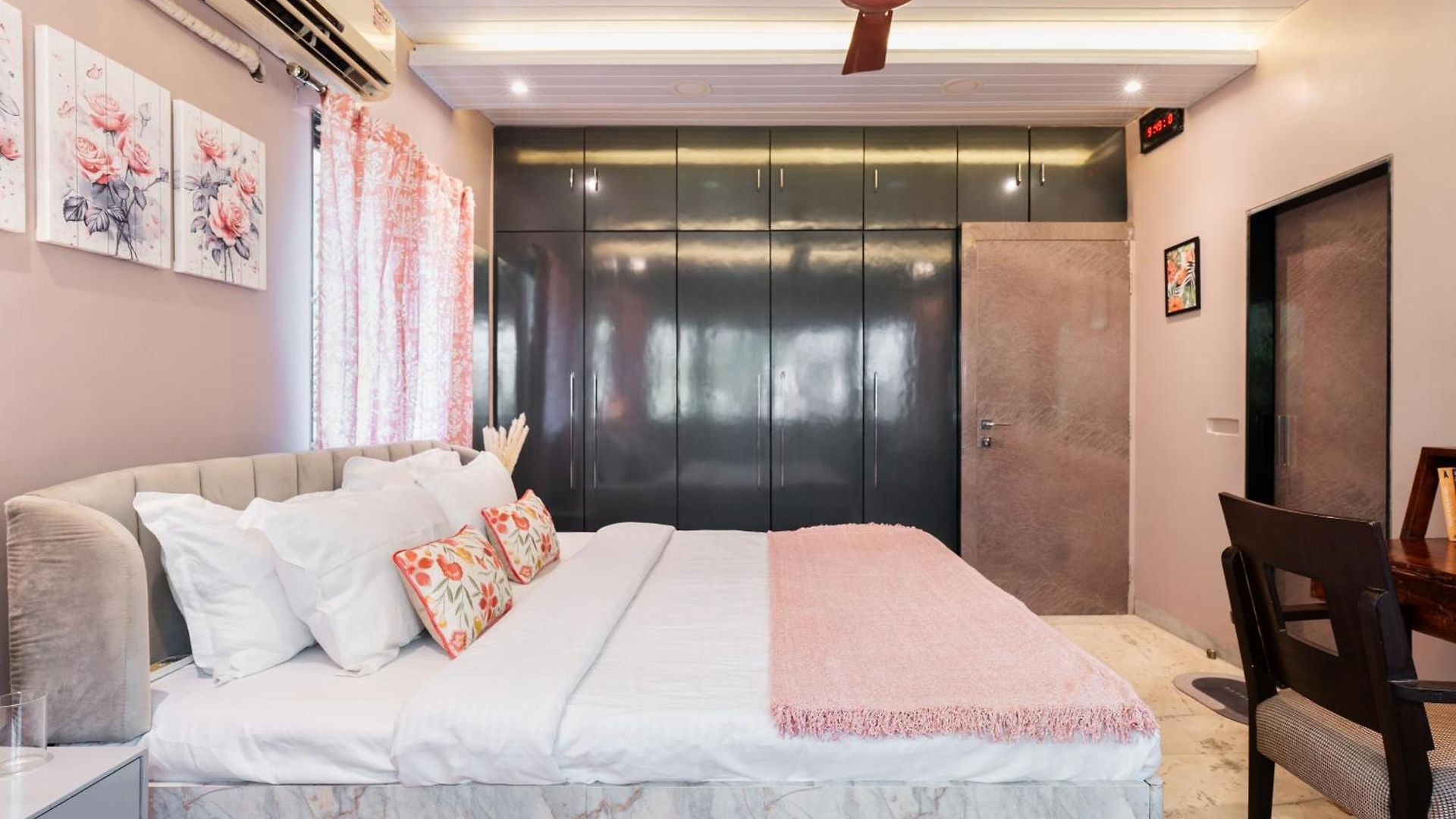 Villa Breeze 3bhk Cosy Spacez Luxury