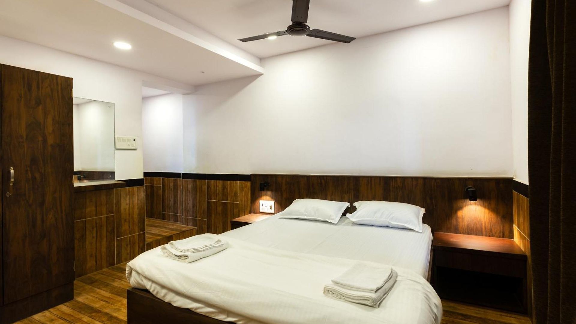 Homestay Cozykey Bandra