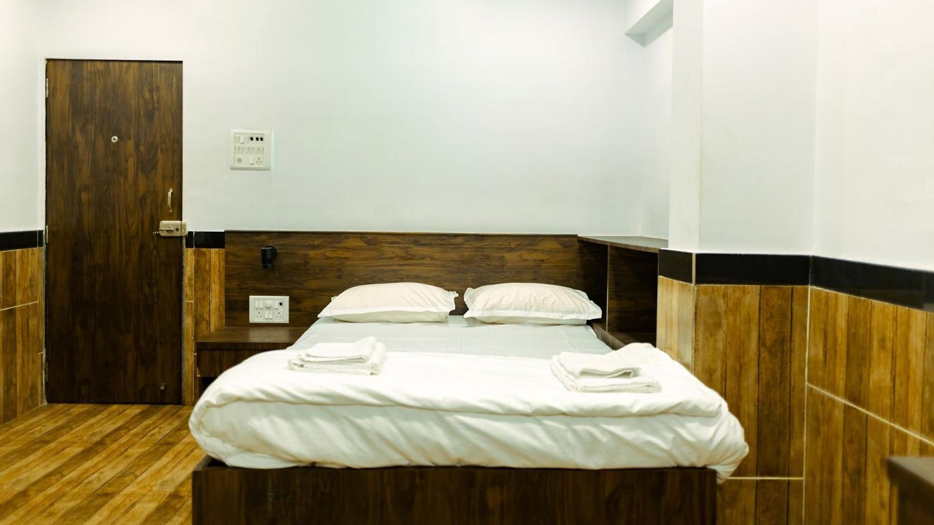 Cozykey Bandra *