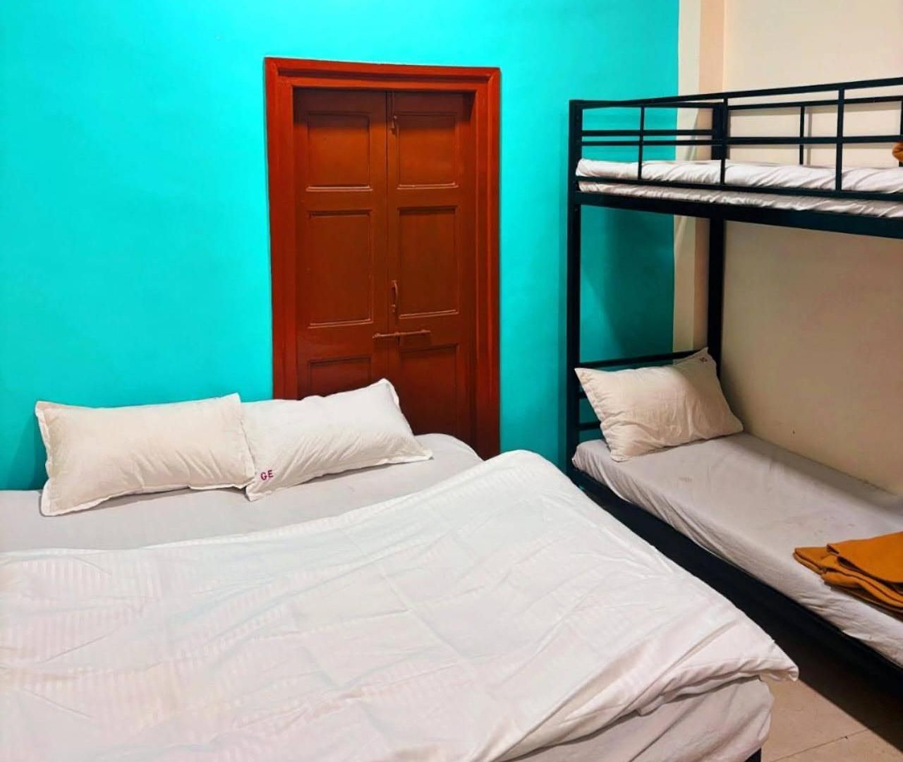 Guest house Omkar Regency Ac Goregaon West Mumbai