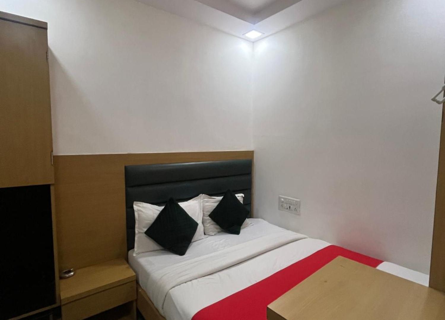 Sai Grand Guest house Mumbai