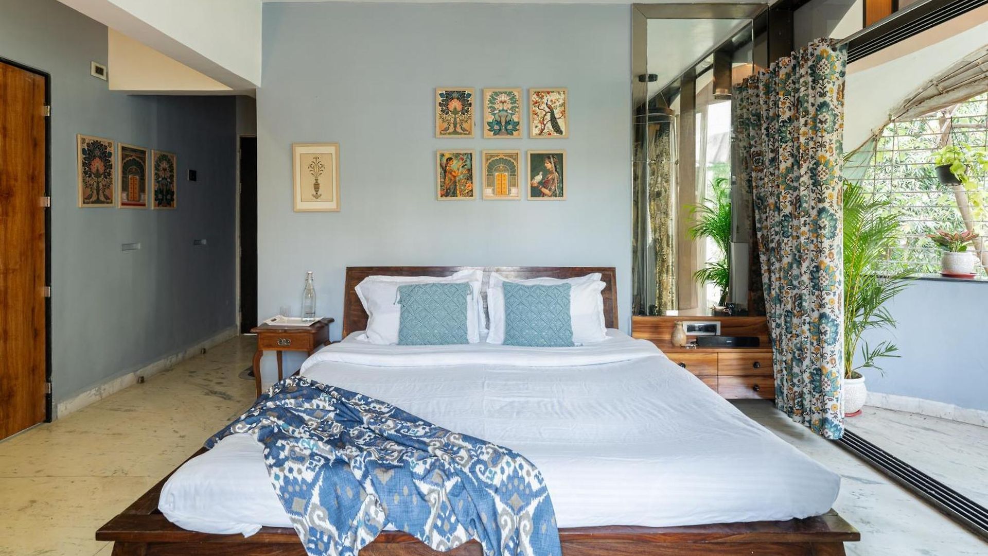 Villa Breeze 3bhk Cosy Spacez Luxury