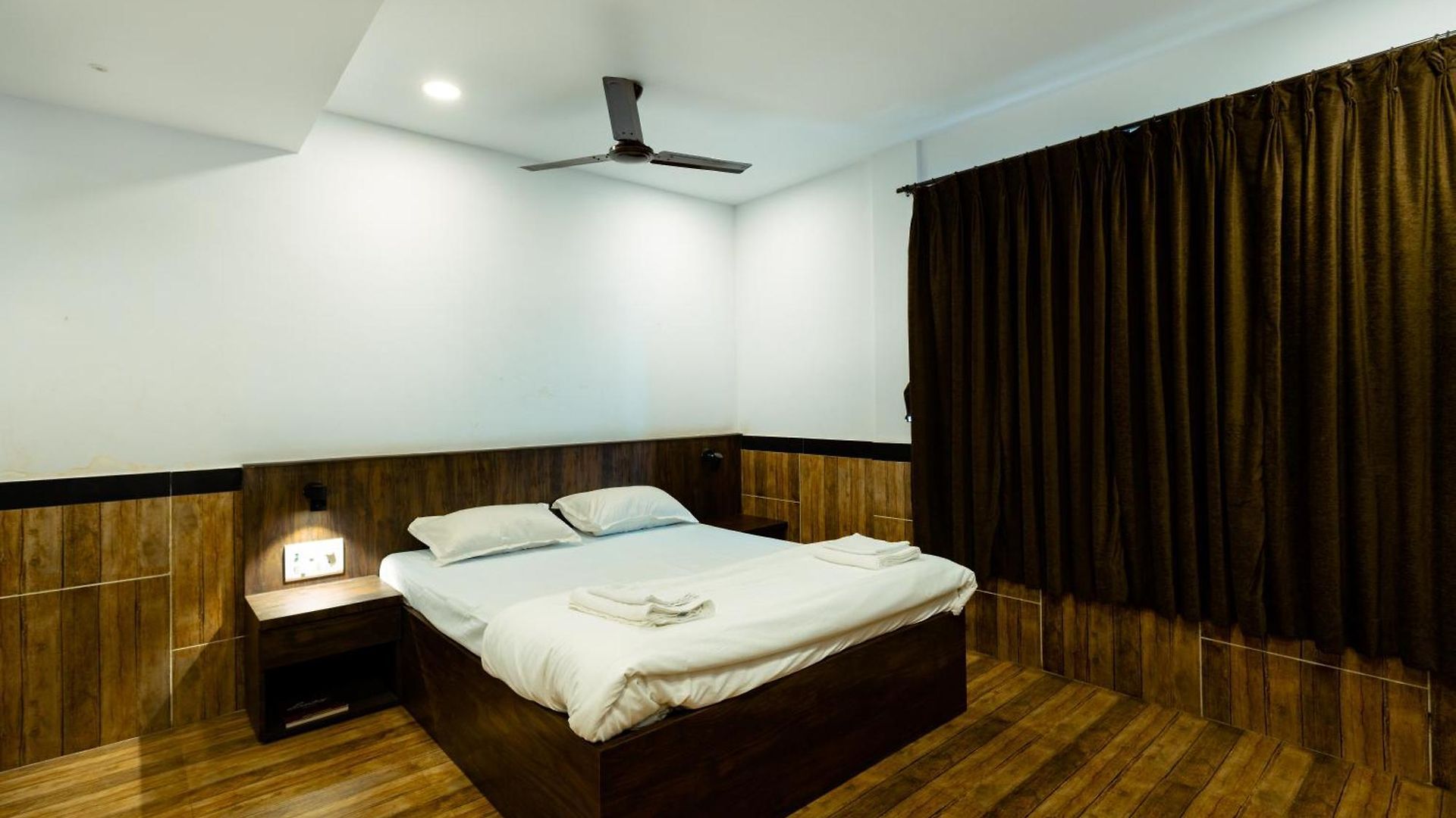 Cozykey Bandra *