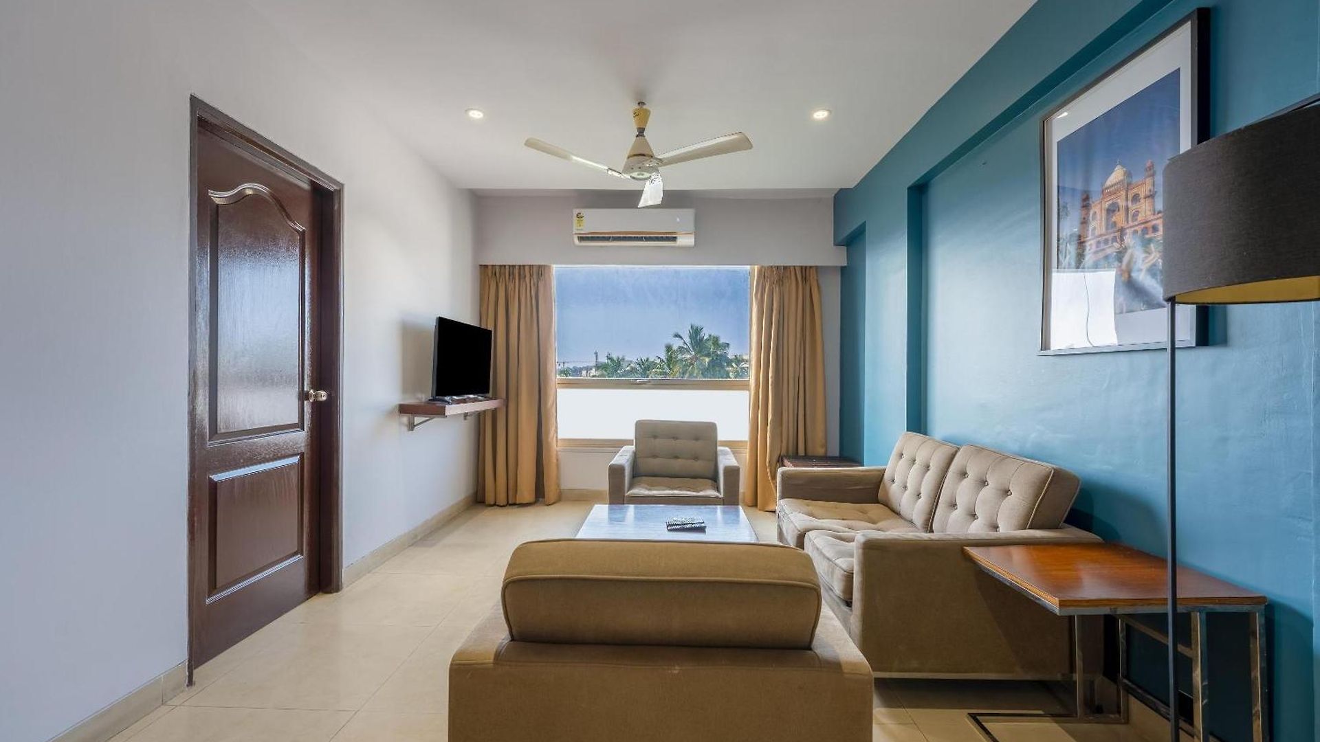 Bollywood Desire Aparthotel 4*