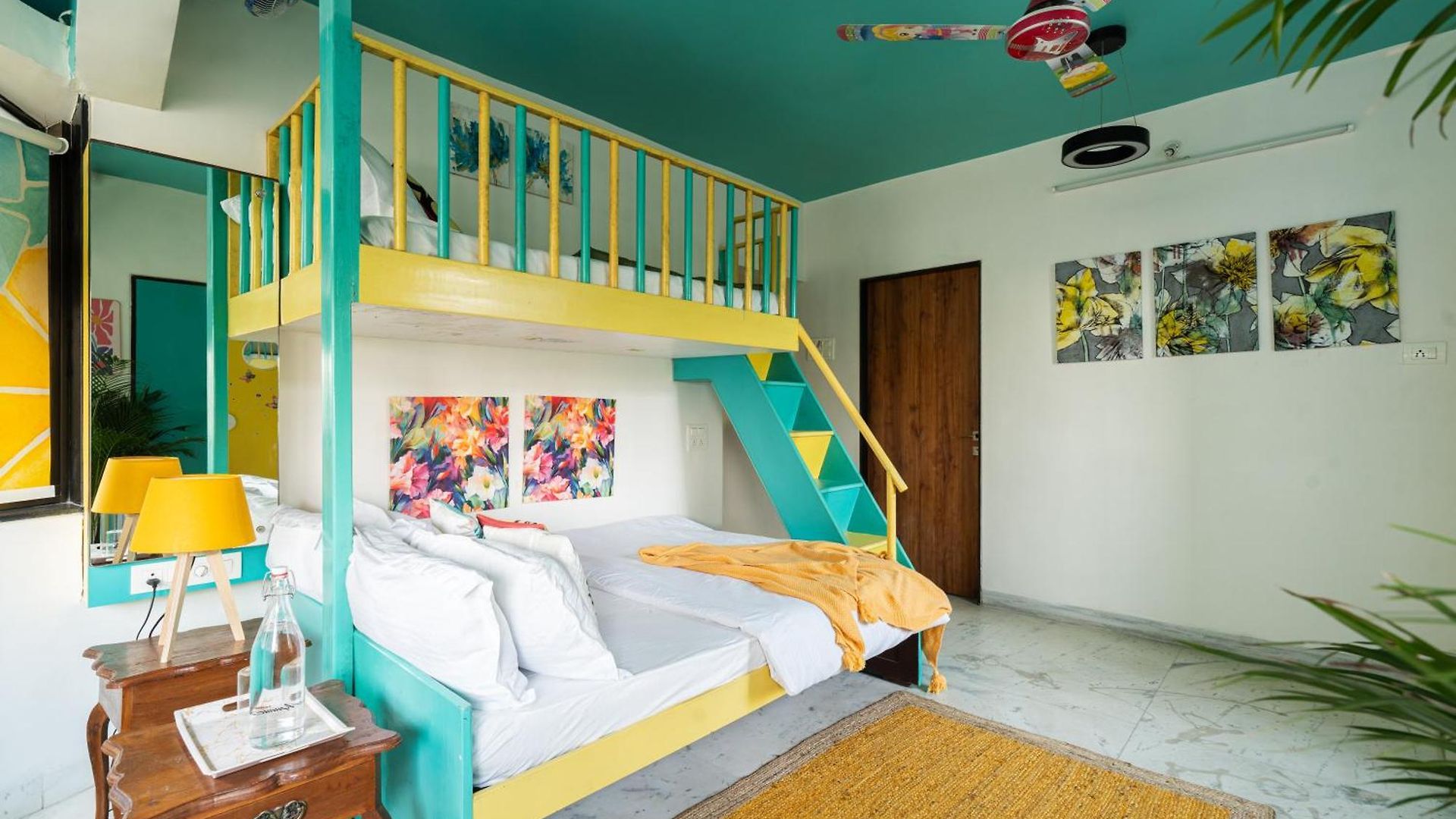 Breeze 3bhk Cosy Spacez Luxury *