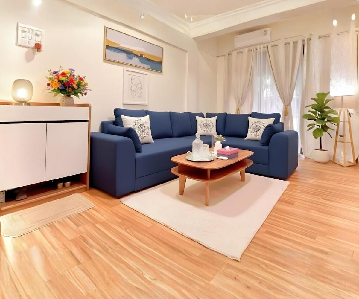 1bhk Balcony Retreat - Gulmohar Road, Juhu *