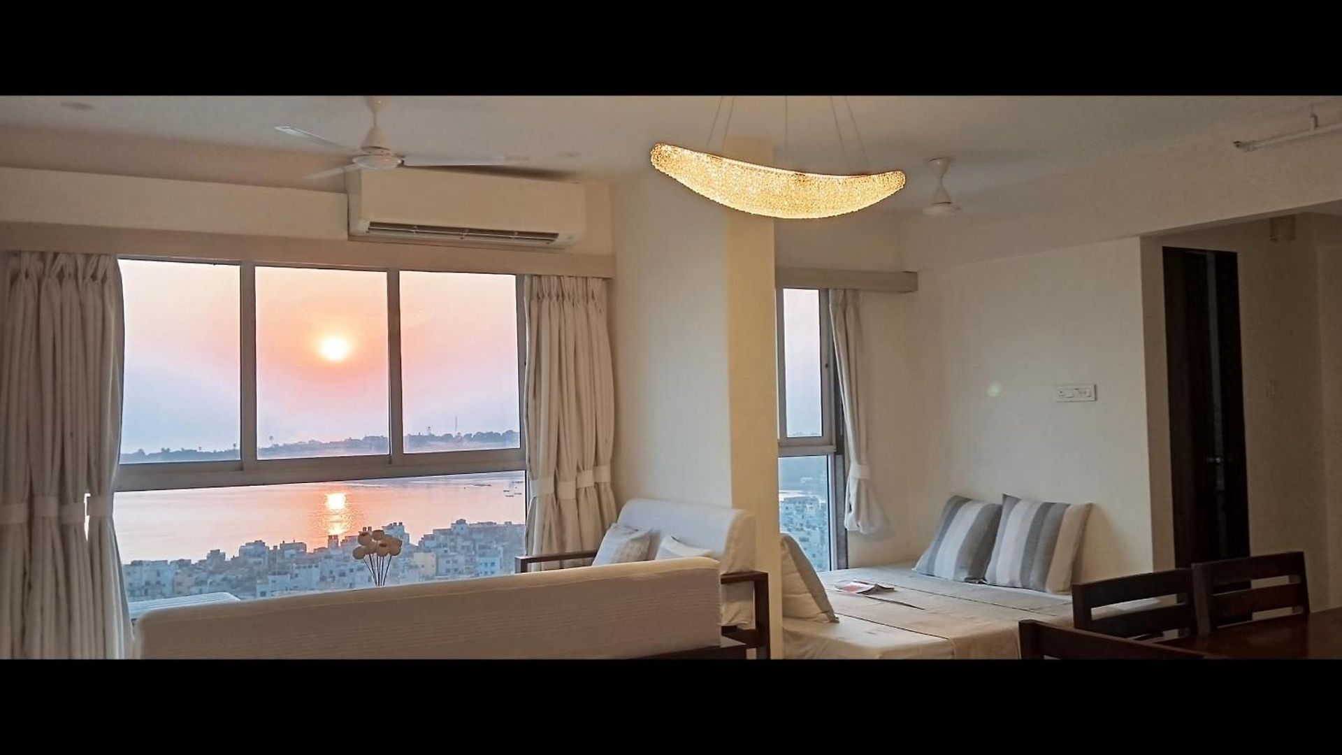 Sea-view Premium 2bhk 950sqft, Parking, Andheri W *