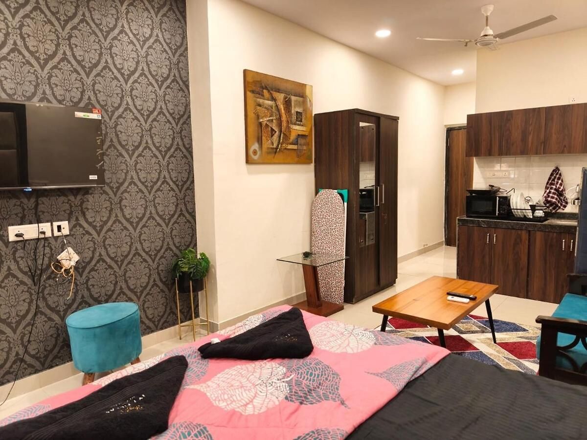 Ivy Good Vibes 302 C-wing Oshiwara Apartment Mumbai