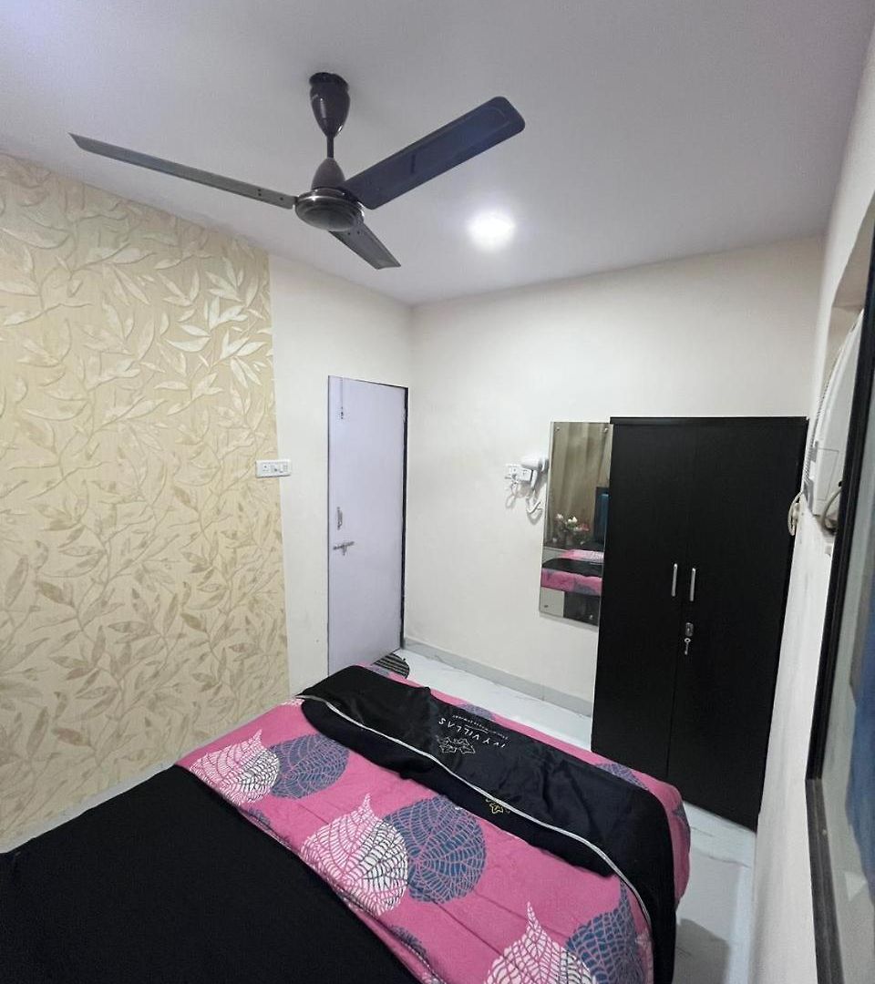 Apartment Ivy Palm Vista 002 Near Infinity Mall Malad *