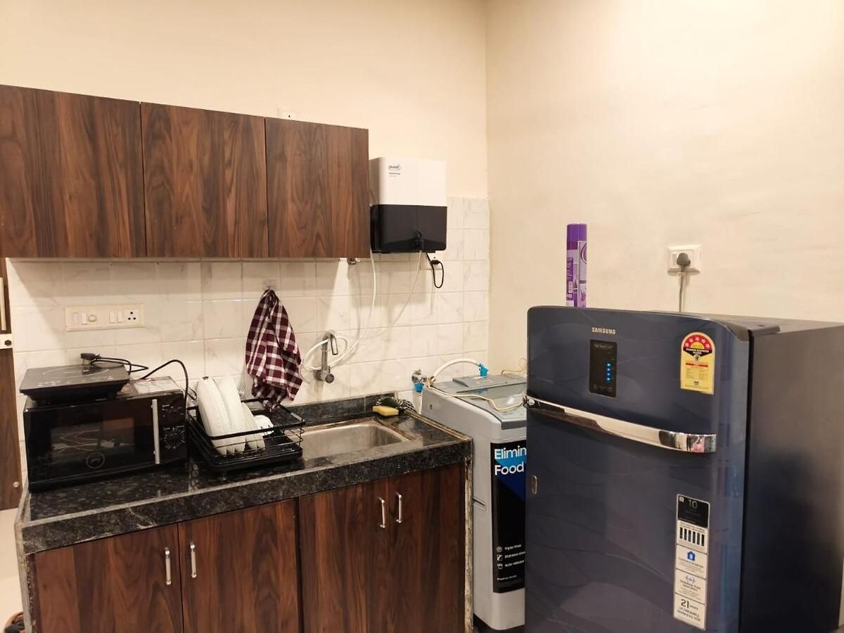 Apartment Ivy Good Vibes 302 C-wing Oshiwara Mumbai
