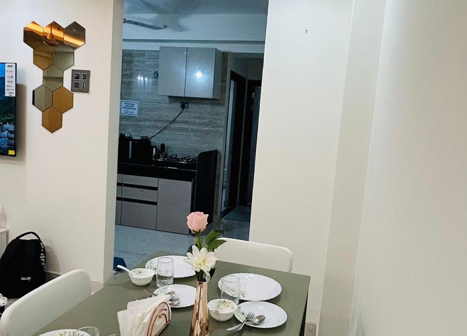 2 Bhk & Hiranandani View H Floor