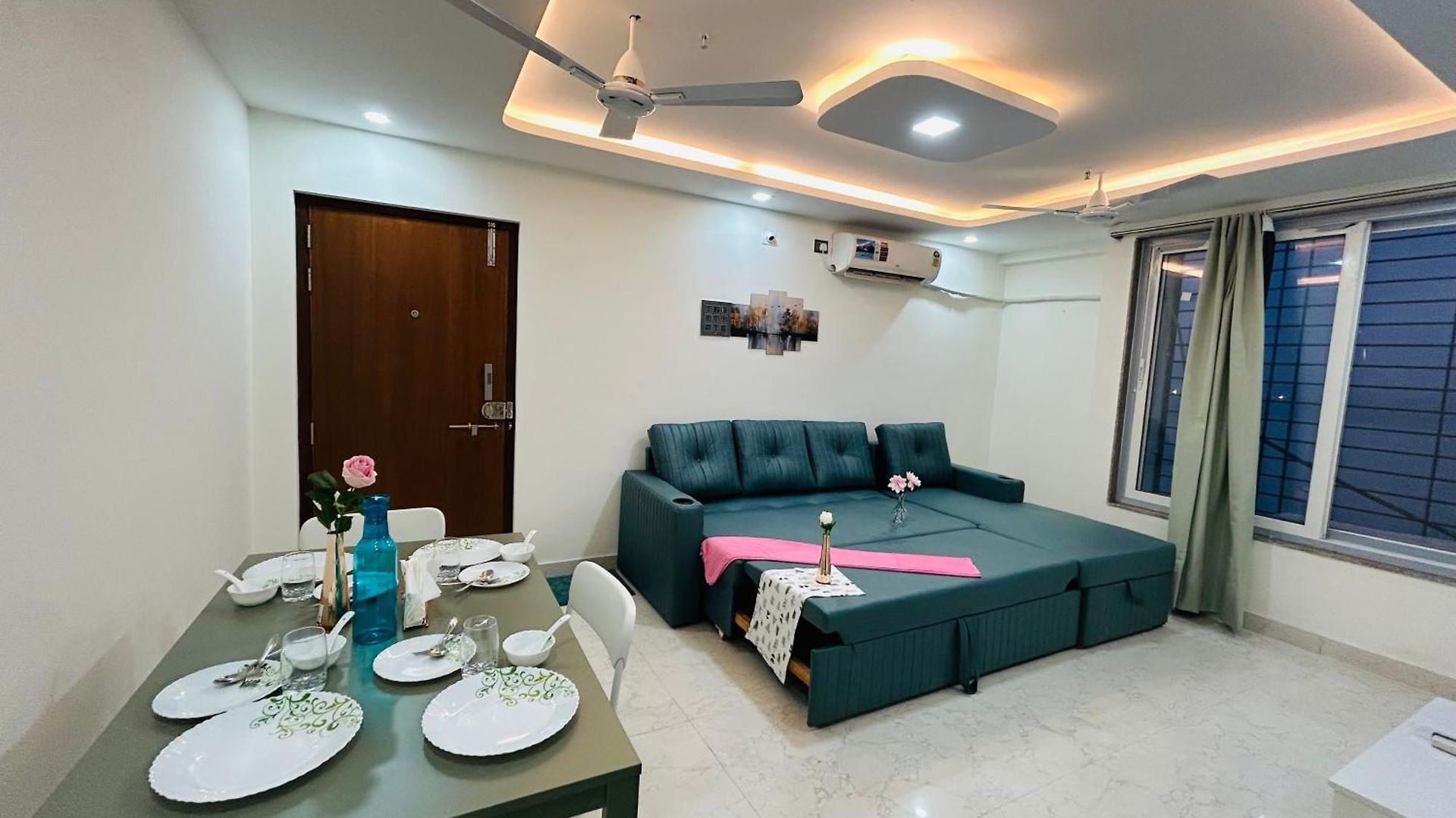 2 Bhk & Hiranandani View H Floor Apartment