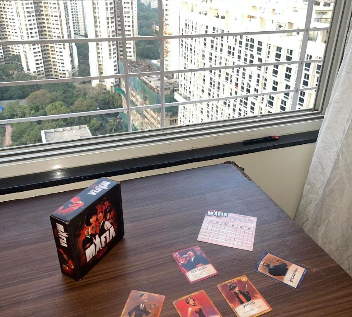 Arth House! Theatre & Board-game 2bhk In The Sky! Apartment Mumbai