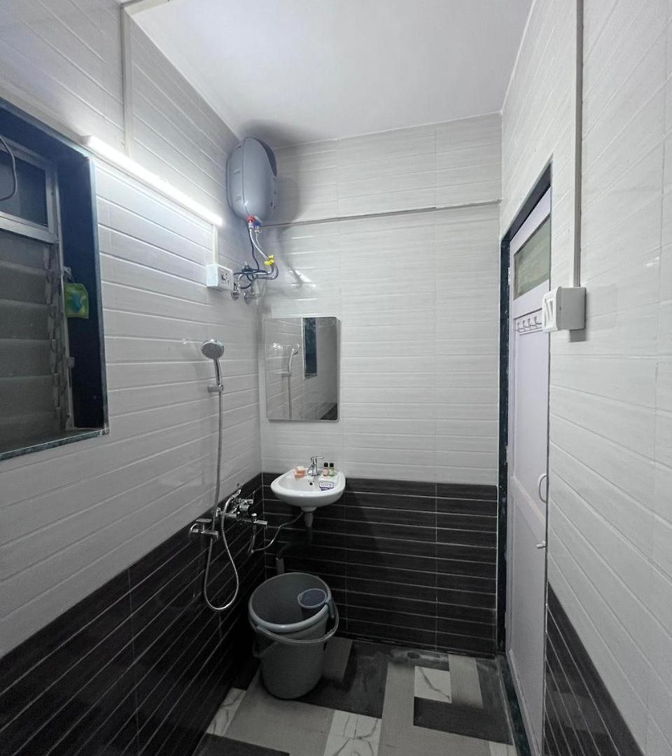 Ivy Palm Vista 002 Near Infinity Mall Malad * Mumbai