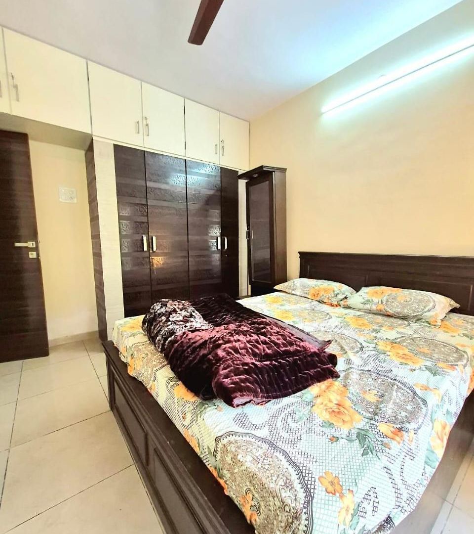 Spacious, Homely Comfortable 2bhkfully Furnished Apartment *