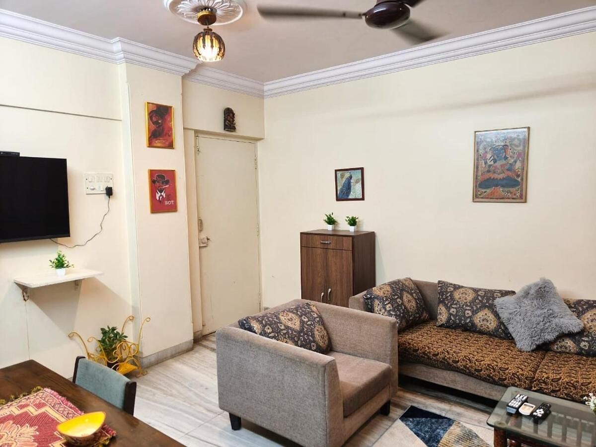 Ivy Link Palace 2bhk Oshiwara
