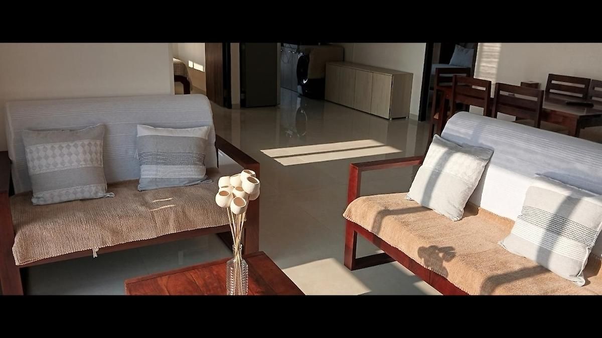 Apartment Sea-view Premium 2bhk 950sqft, Parking, Andheri W *
