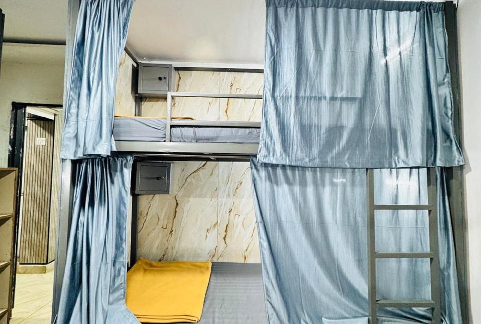 Apartment Blue Near International Airport T2
