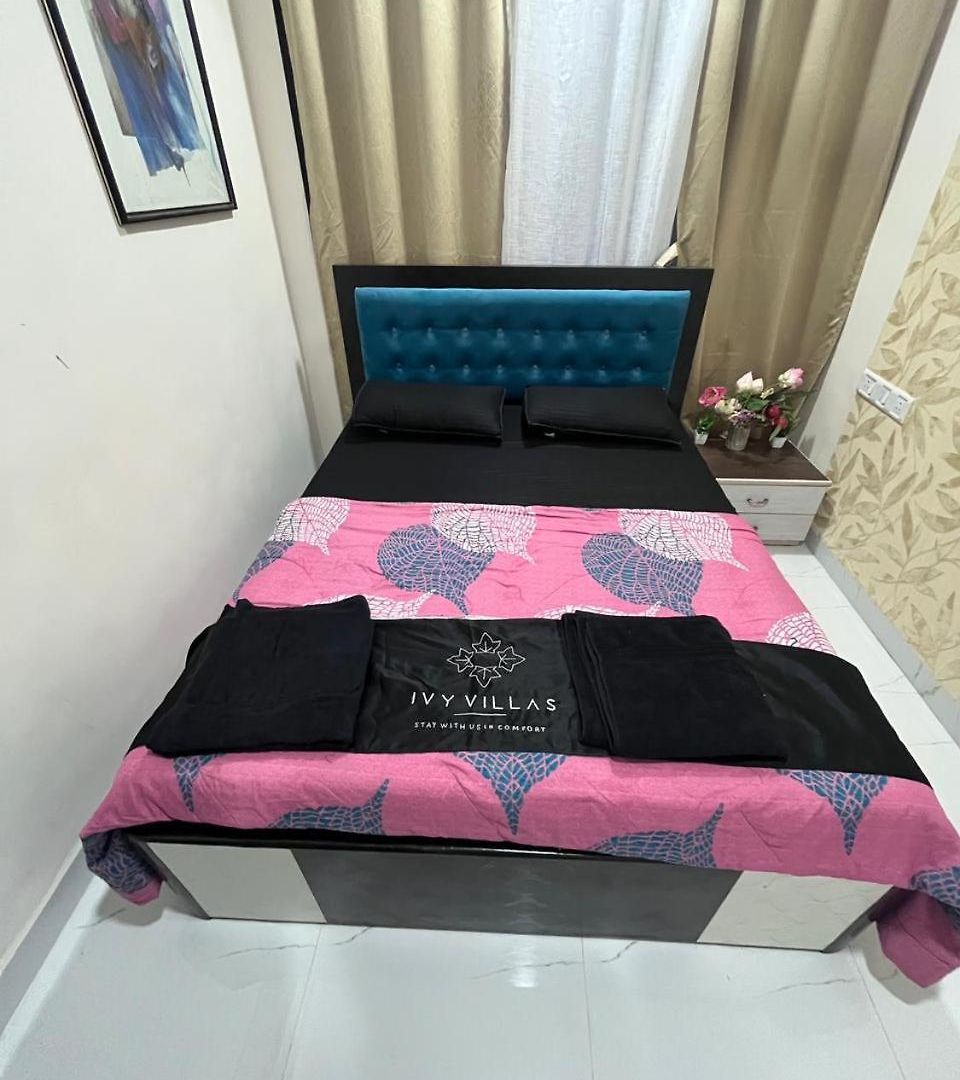 Ivy Palm Vista 002 Near Infinity Mall Malad Apartment *