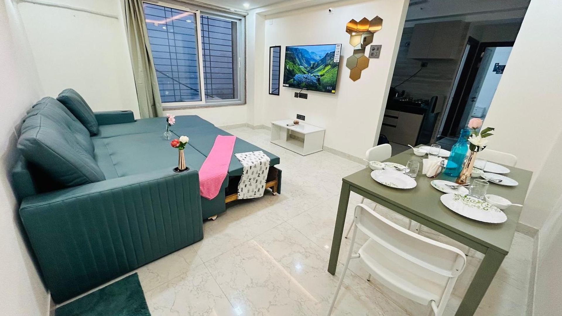 2 Bhk & Hiranandani View H Floor Apartment *