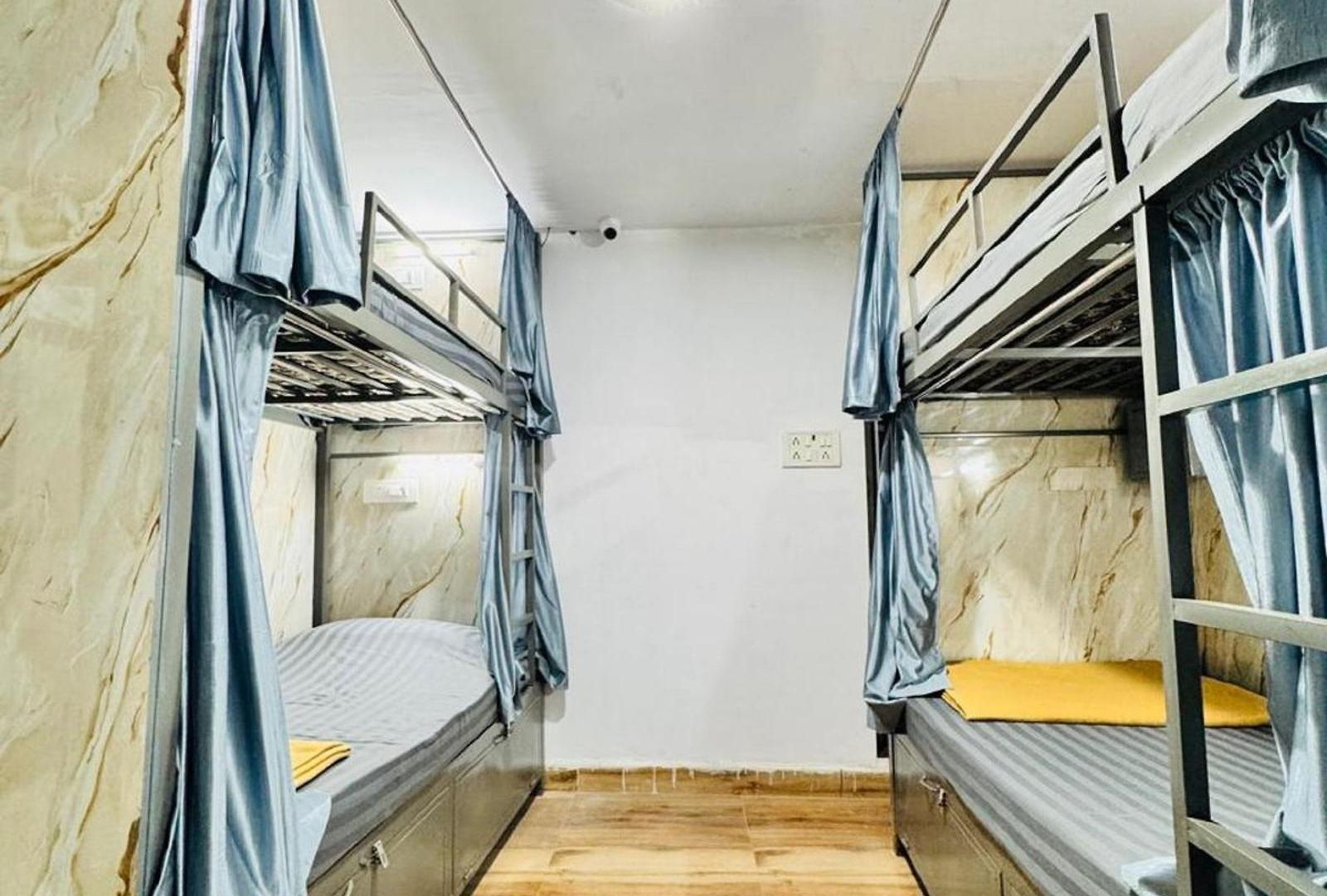 Blue Near International Airport T2 Apartment