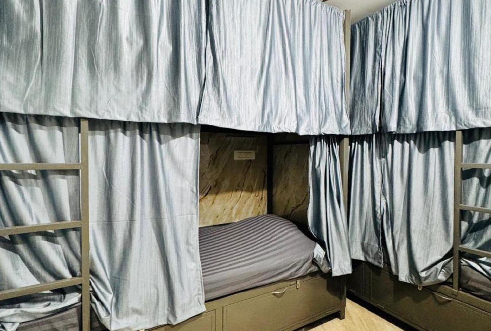 Apartment Blue Near International Airport T2 *