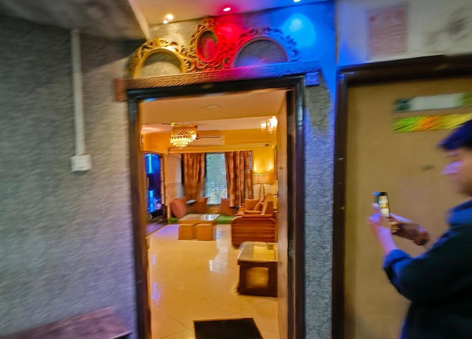 Spacious, Homely Comfortable 2bhkfully Furnished *