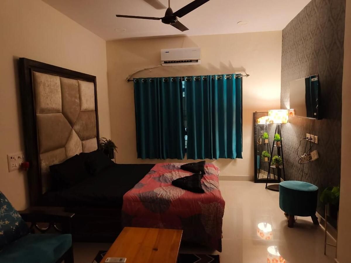 Ivy Good Vibes 302 C-wing Oshiwara Mumbai