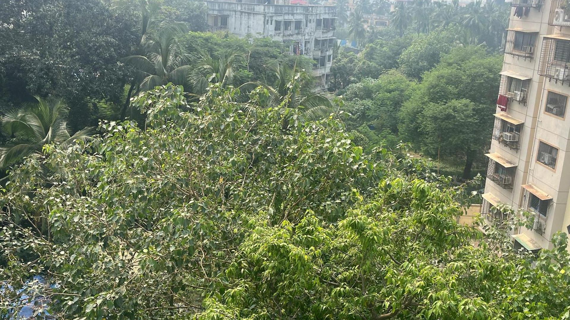 Luxury Haven-ocean Breeze 3 Bhk * Mumbai
