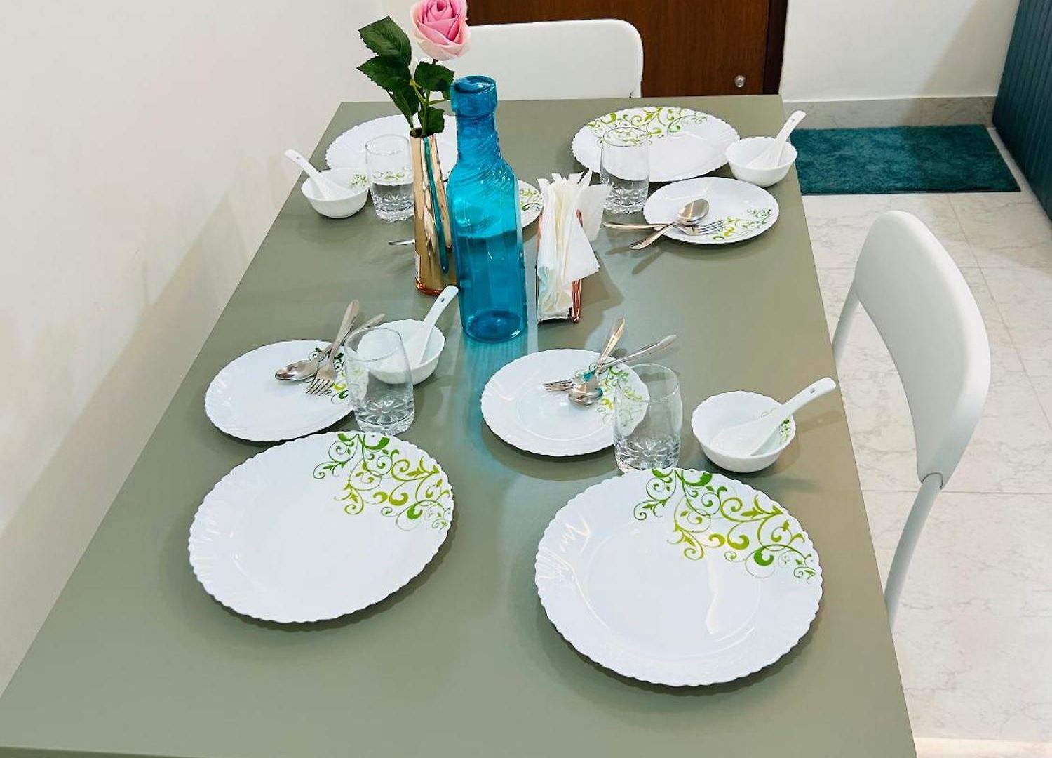 Apartment 2 Bhk & Hiranandani View H Floor