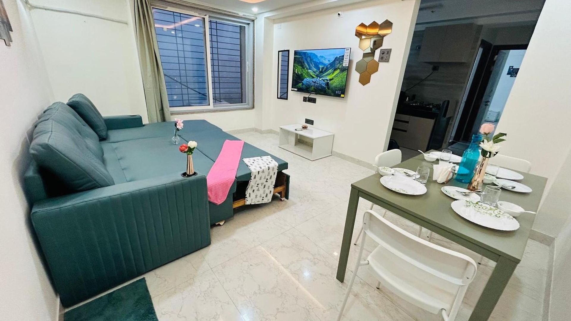 2 Bhk & Hiranandani View H Floor *
