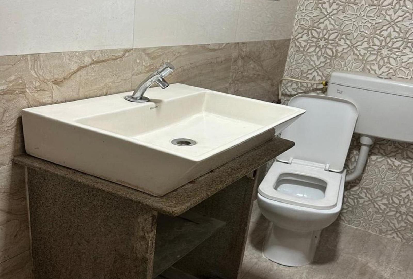 Apartment Blue Near International Airport T2 *