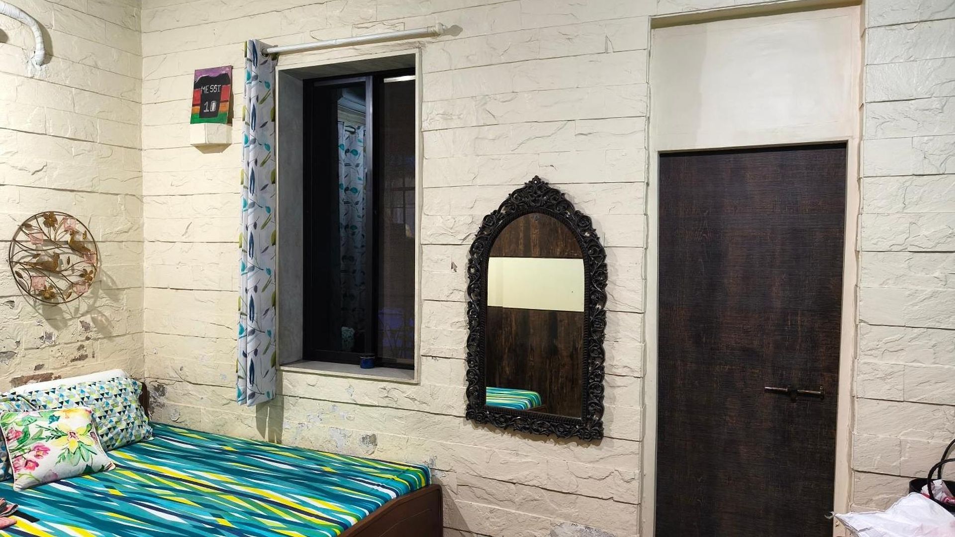 Apartment Seaface Bldg 1bhk 0r 2 Bhk 0r Pvt Luxe Service Flat,