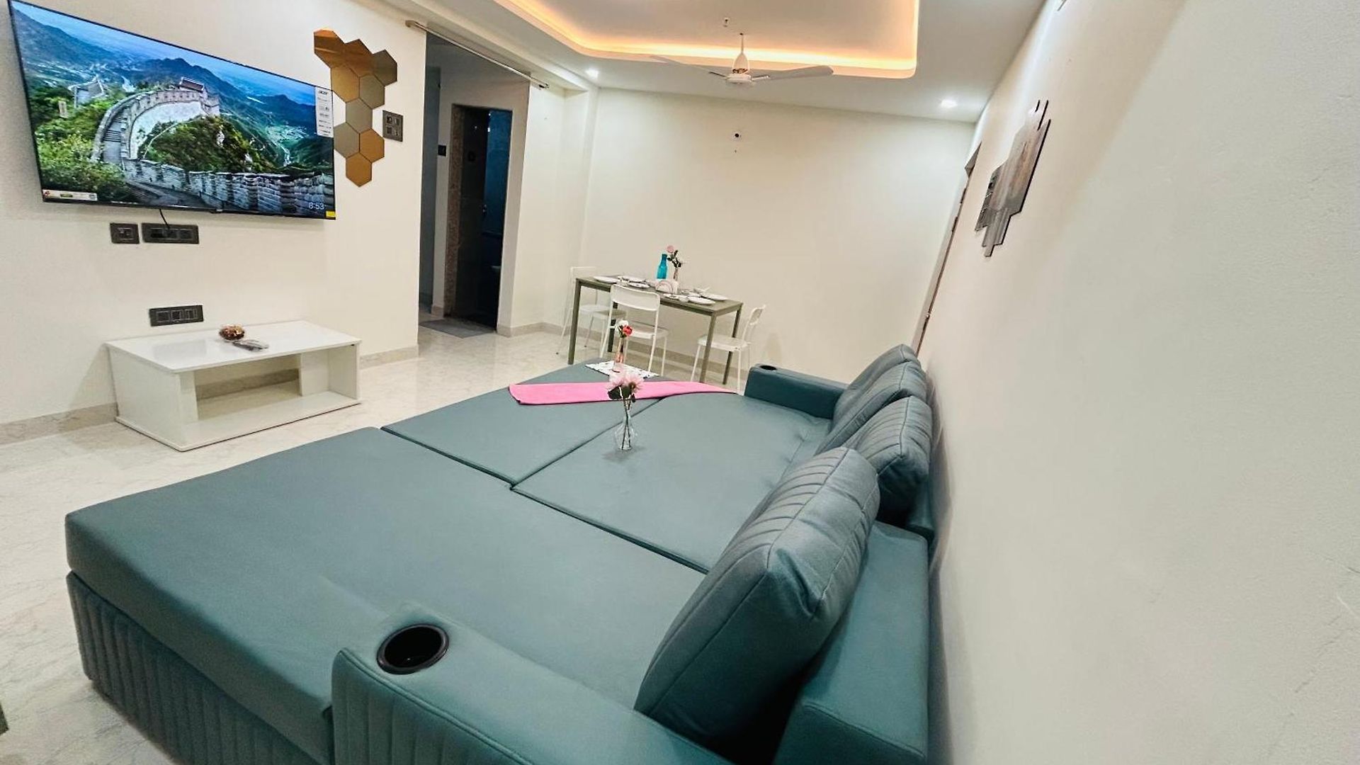 2 Bhk & Hiranandani View H Floor Apartment
