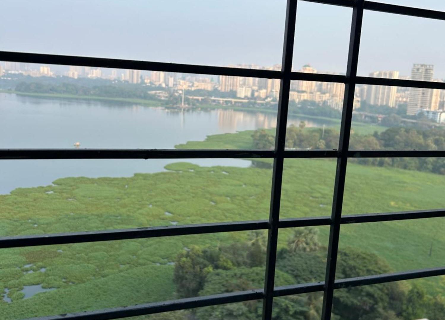 2 Bhk & Hiranandani View H Floor Apartment *