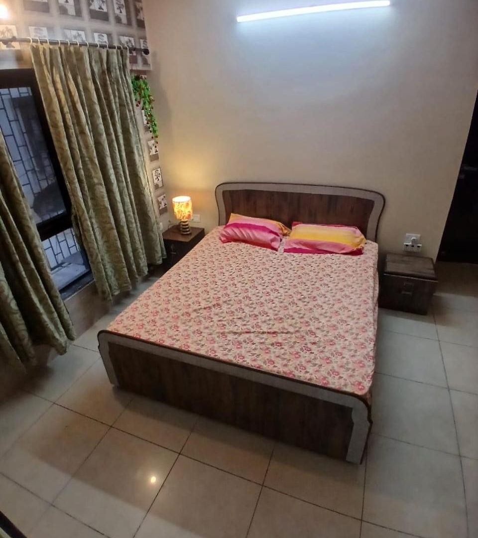 Spacious, Homely Comfortable 2bhkfully Furnished Apartment *