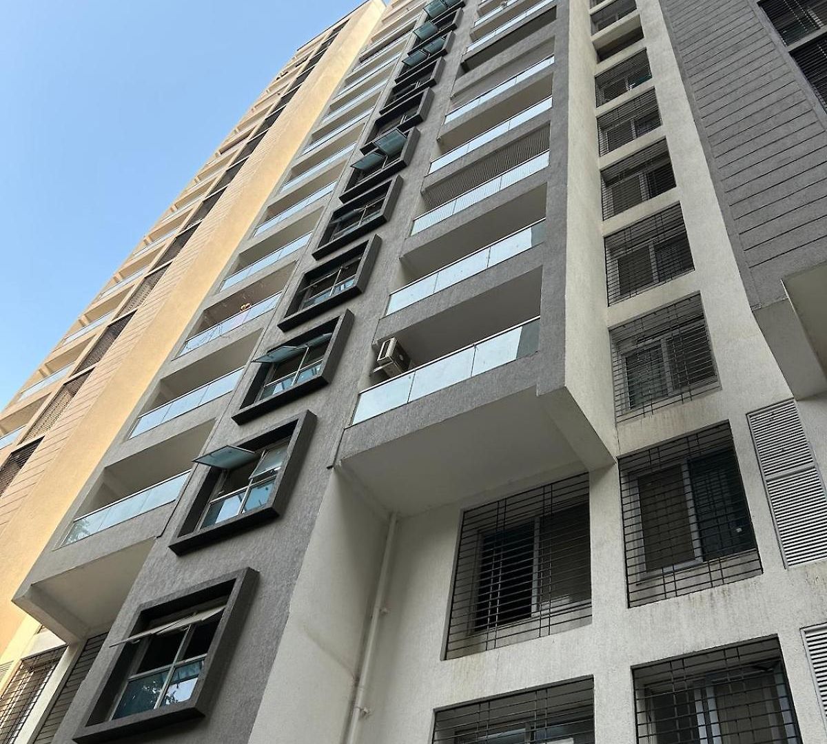 Luxury 2bhk Powai & Iit Apartment