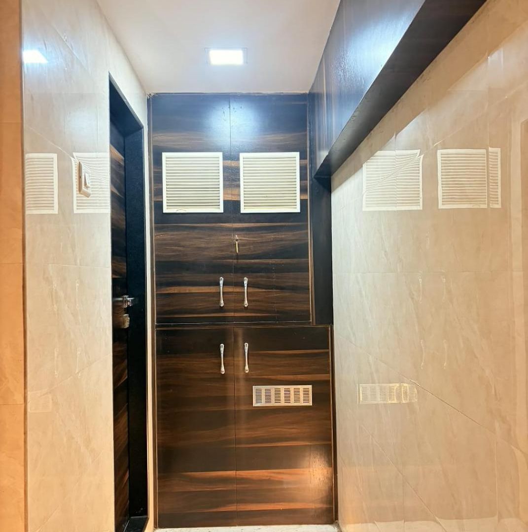 Qamar 2* Mumbai