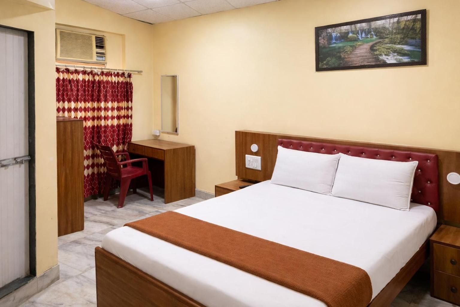 Srk Hotel- Grant Road Hotel Mumbai