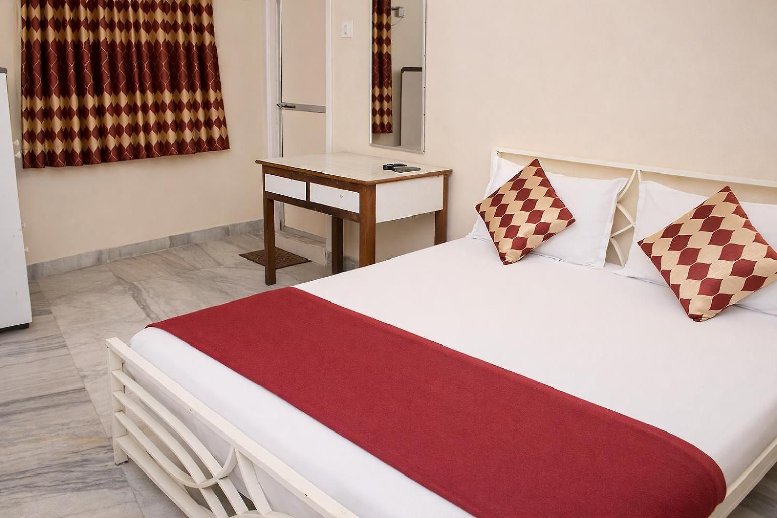 Hotel Srk Hotel- Grant Road