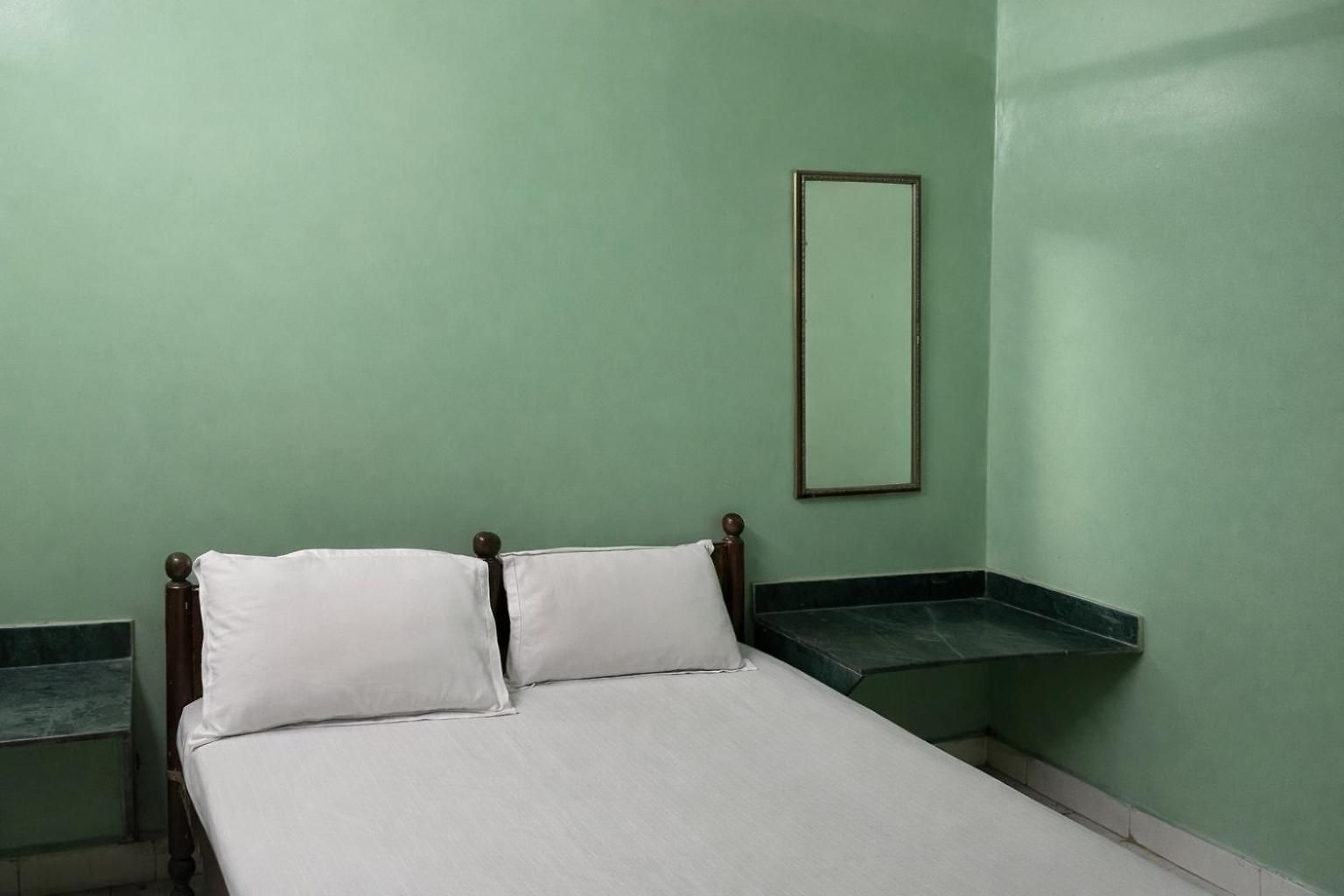 Hotel Srk Hotel- Grant Road Mumbai