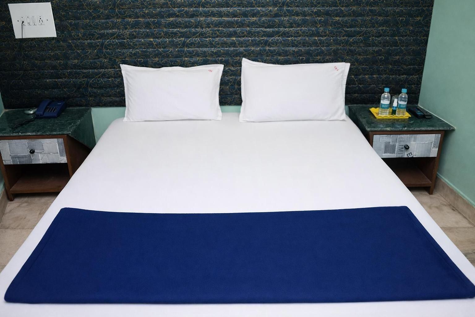 Srk Hotel- Grant Road Hotel 2*