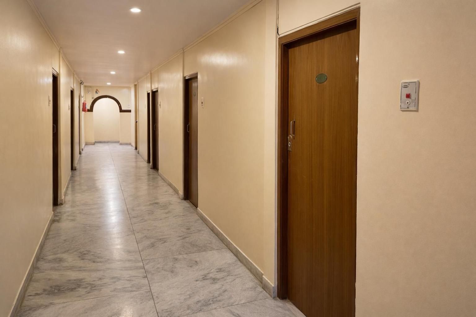 Hotel Srk Hotel- Grant Road