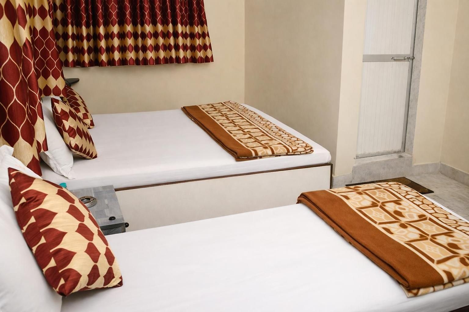 Srk Hotel- Grant Road 2* Mumbai