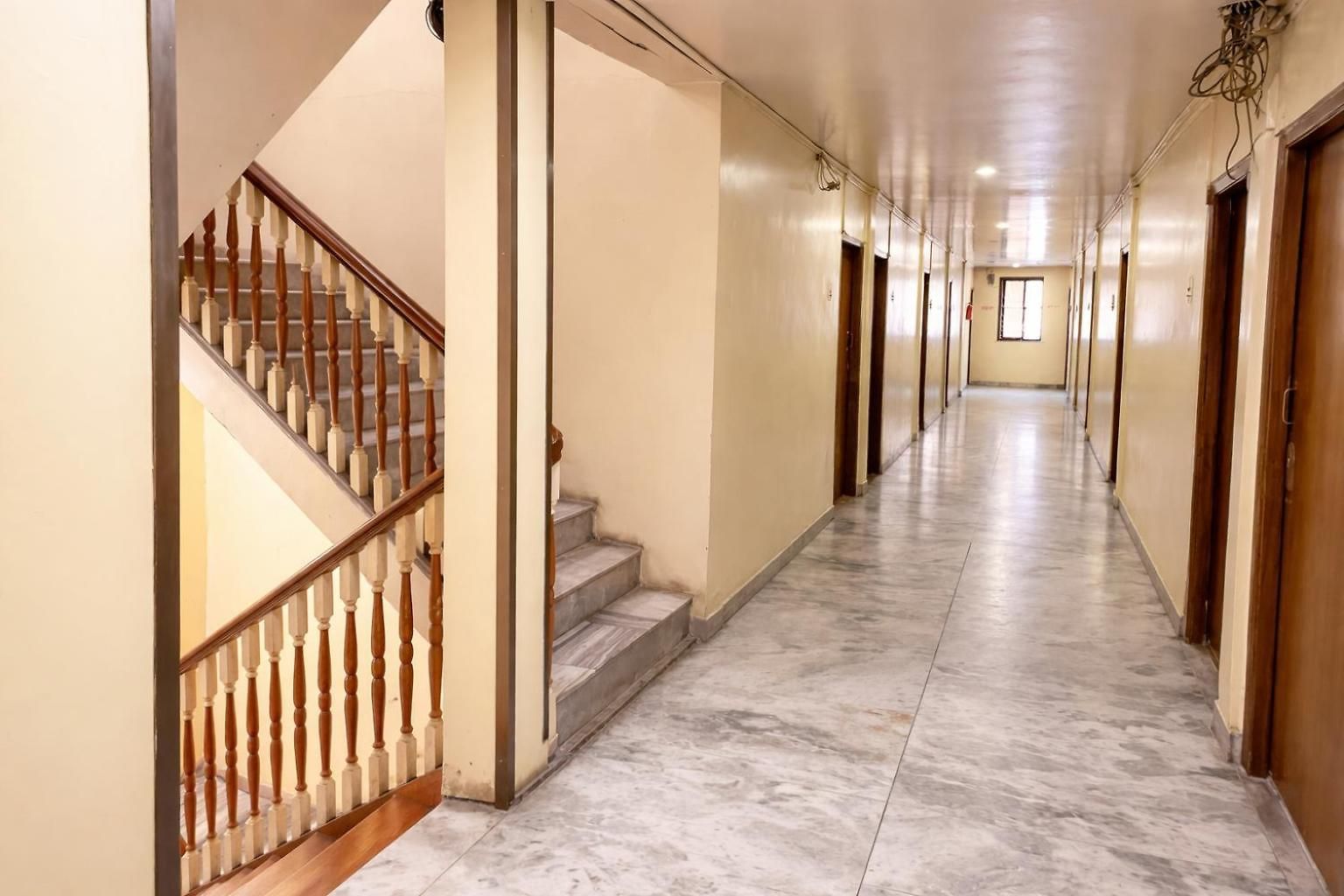 Hotel Srk Hotel- Grant Road 2*