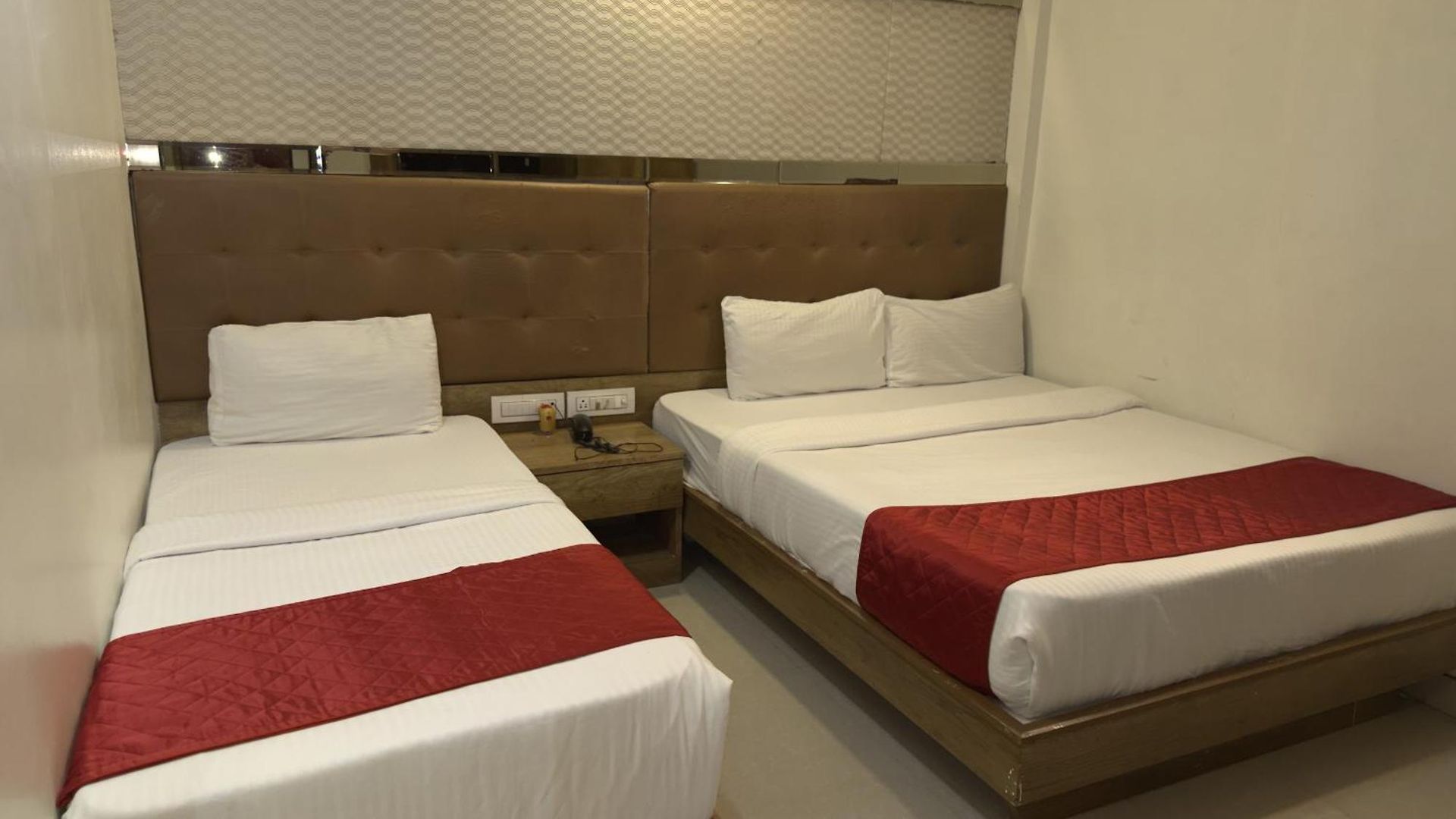 Hotel Hometown Near Us Embassy Bkc