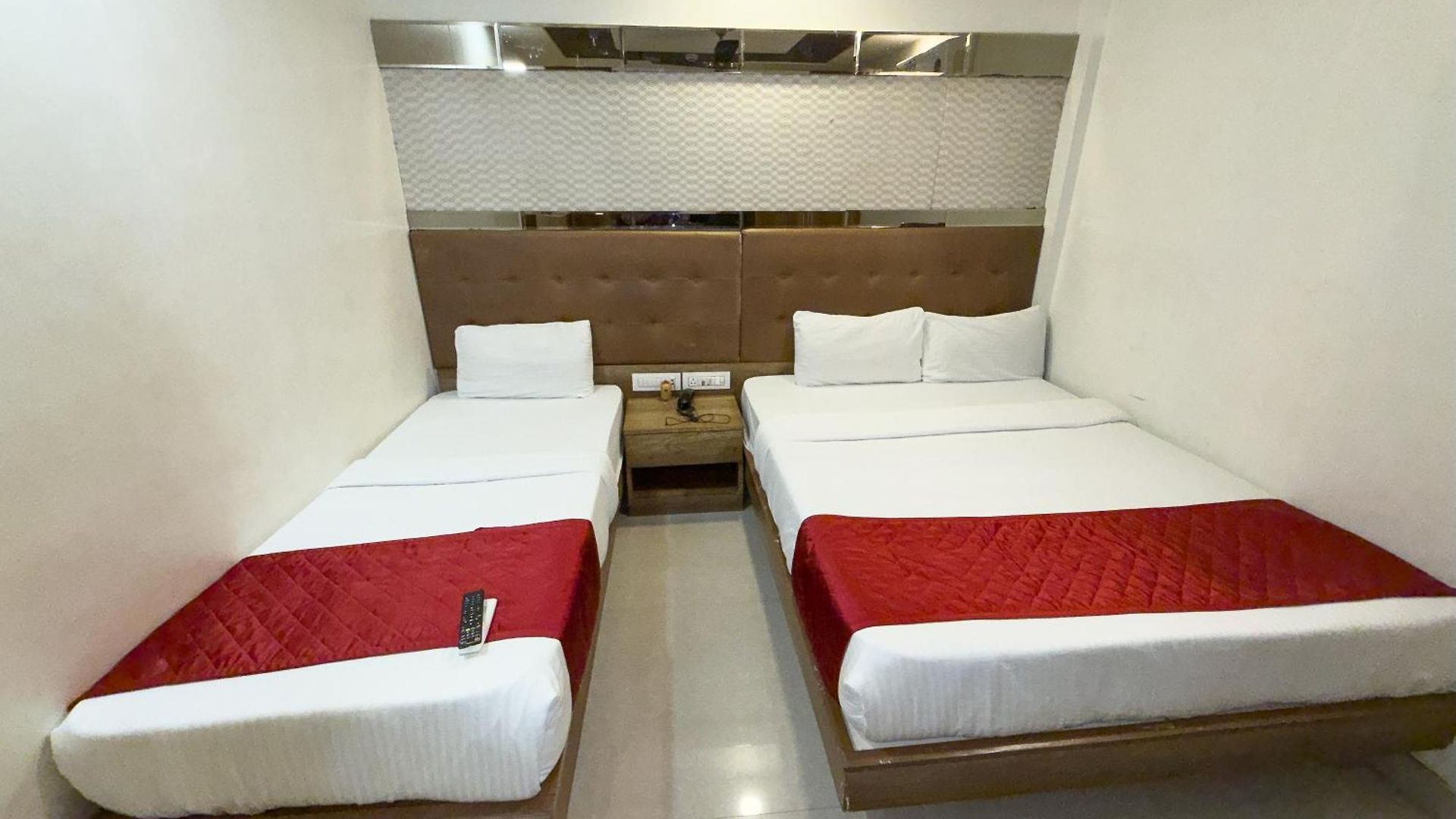 Hotel Hometown Near Us Embassy Bkc