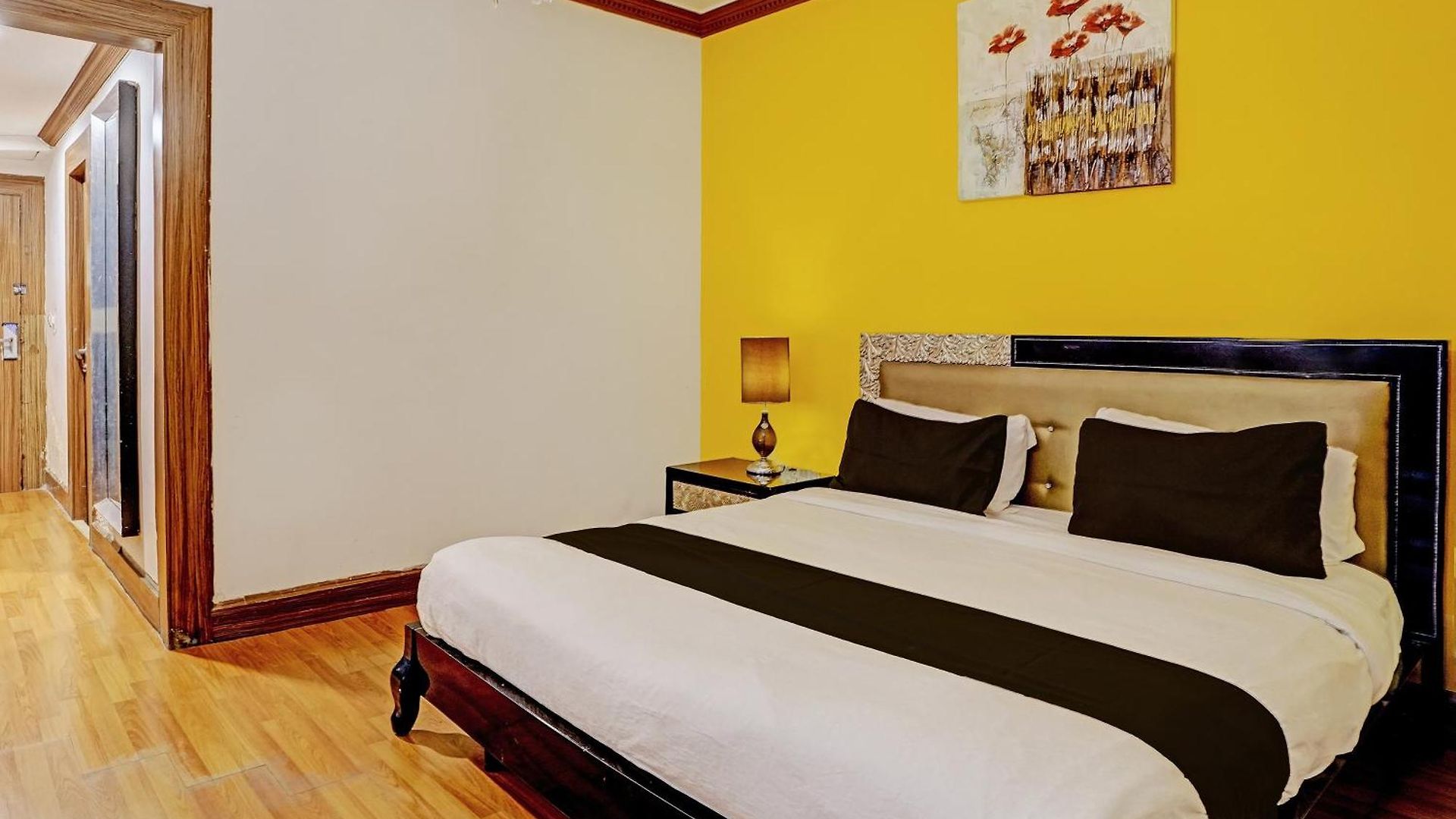 Townhouse Royal Palms - Rose Collection 4* Mumbai